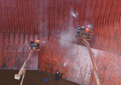 Bulk Carrier - Cargo holds cleaning at anchorage