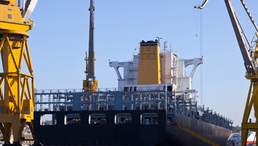 Hydroblasting services on a hull
