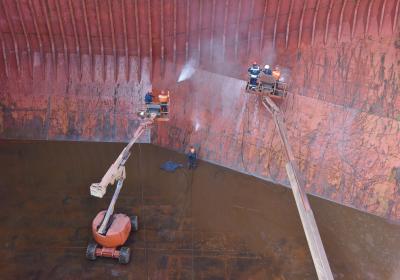 Bulk Carrier — Cargo Holds Cleaning at Anchorage — project photo