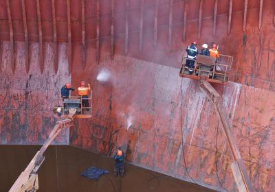 Bulk Carrier — Cargo Holds Cleaning at Anchorage (2023) — project photo
