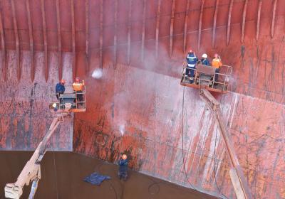 Bulk Carrier — Cargo Holds Cleaning at Anchorage (2023) — project photo